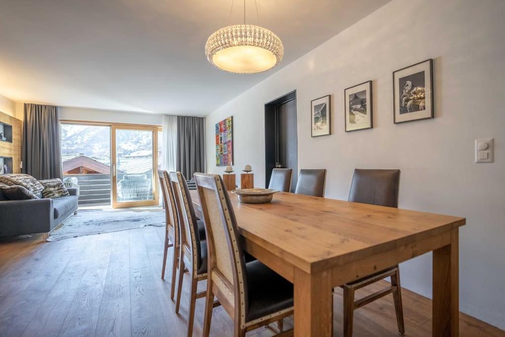 צרמט Moderne Wohnung Mit Ausblick Und Viel Sonne מראה חיצוני תמונה